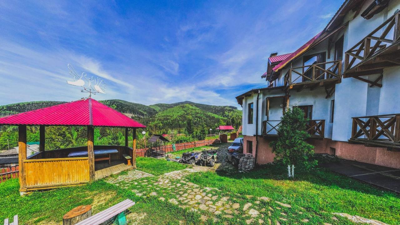12 Months Estate ξενώνας Myslovka Εξωτερικό φωτογραφία